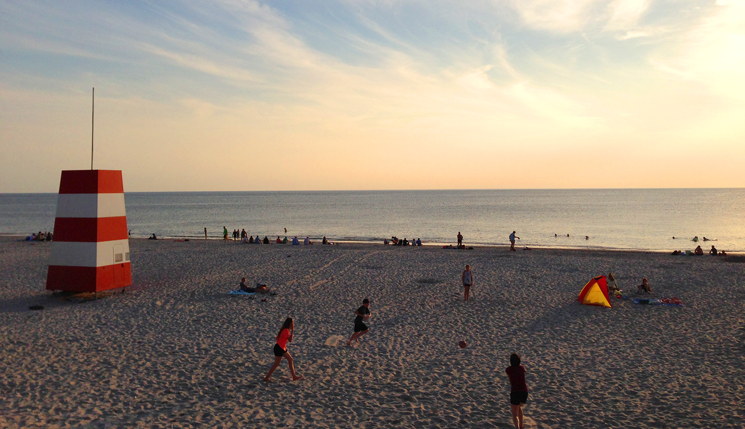 Bewachter Badestrand in Sondervig